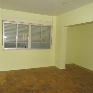 Sala com 30m², no bairro Centro em Caxias do Sul para Alugar