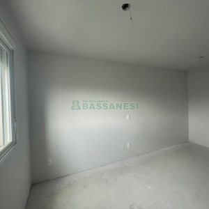 Apartamento com 63m², 2 dormitórios, 2 vagas, no bairro São Pelegrino em Caxias do Sul para Comprar