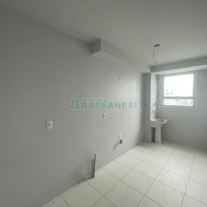 Apartamento com 63m², 2 dormitórios, 2 vagas, no bairro São Pelegrino em Caxias do Sul para Comprar