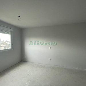 Apartamento com 63m², 2 dormitórios, 2 vagas, no bairro São Pelegrino em Caxias do Sul para Comprar