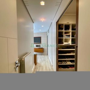 Apto Mobiliado com 181m², 3 dormitórios, 2 vagas, no bairro Exposição em Caxias do Sul para Alugar