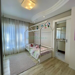 Apto Mobiliado com 181m², 3 dormitórios, 2 vagas, no bairro Exposição em Caxias do Sul para Alugar