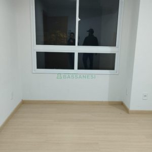 Apartamento com 47m², 2 dormitórios, 1 vaga, no bairro Nossa Senhora das Graças em Caxias do Sul para Alugar