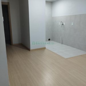 Apartamento com 47m², 2 dormitórios, 1 vaga, no bairro Nossa Senhora das Graças em Caxias do Sul para Alugar