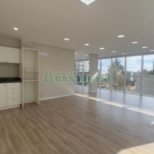 Sala com 74m², no bairro Centro em Caxias do Sul para Alugar