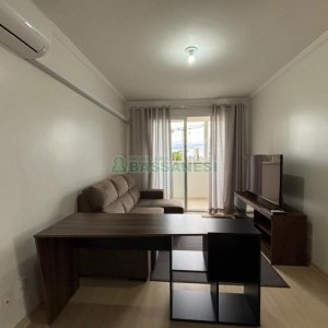 Apto Mobiliado com 52m², 1 dormitório, 1 vaga, no bairro Lourdes em Caxias do Sul para Comprar