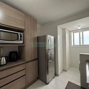 Apto Mobiliado com 52m², 1 dormitório, 1 vaga, no bairro Lourdes em Caxias do Sul para Comprar