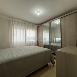 Apto Mobiliado com 52m², 1 dormitório, 1 vaga, no bairro Lourdes em Caxias do Sul para Comprar