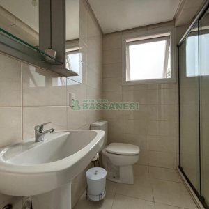 Apto Mobiliado com 52m², 1 dormitório, 1 vaga, no bairro Lourdes em Caxias do Sul para Comprar