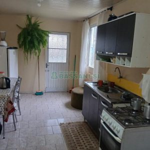 Casa com 164m², 2 dormitórios, -4 vaga, no bairro Madureira em Caxias do Sul para Comprar