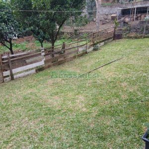 Casa com 164m², 2 dormitórios, -4 vaga, no bairro Madureira em Caxias do Sul para Comprar