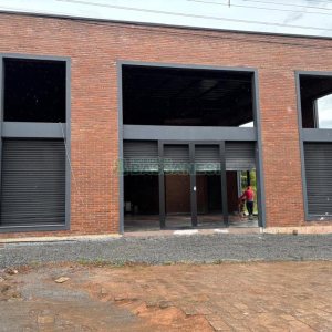 Loja com 372m², no bairro Forqueta em Caxias do Sul para Alugar