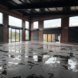 Loja com 372m², no bairro Forqueta em Caxias do Sul para Alugar