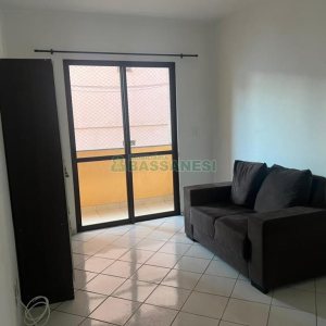 Kitinete com 35m², 1 dormitório, no bairro Centro em Caxias do Sul para Alugar