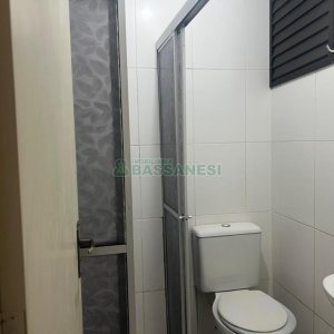 Kitinete com 35m², 1 dormitório, no bairro Centro em Caxias do Sul para Alugar