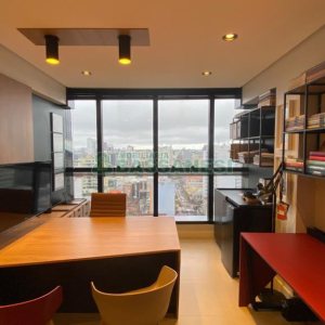 Sala com 23m², no bairro Centro em Caxias do Sul para Comprar