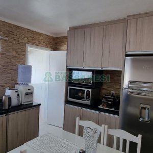 Apartamento com 70m², 3 dormitórios, 1 vaga, no bairro Santa Catarina em Caxias do Sul para Comprar