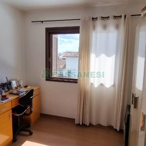 Apartamento com 70m², 3 dormitórios, 1 vaga, no bairro Santa Catarina em Caxias do Sul para Comprar