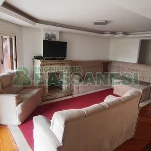 Apartamento com 138m², 3 dormitórios, 2 vagas, no bairro Sagrada Família em Caxias do Sul para Comprar