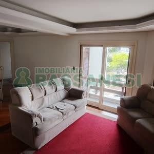 Apartamento com 138m², 3 dormitórios, 2 vagas, no bairro Sagrada Família em Caxias do Sul para Comprar