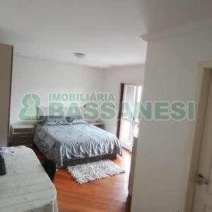 Apartamento com 138m², 3 dormitórios, 2 vagas, no bairro Sagrada Família em Caxias do Sul para Comprar