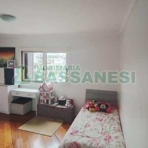 Apartamento com 138m², 3 dormitórios, 2 vagas, no bairro Sagrada Família em Caxias do Sul para Comprar