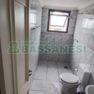 Apartamento com 138m², 3 dormitórios, 2 vagas, no bairro Sagrada Família em Caxias do Sul para Comprar