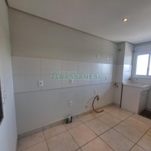 Apartamento com 52m², 2 dormitórios, 1 vaga, no bairro Petrópolis em Caxias do Sul para Alugar