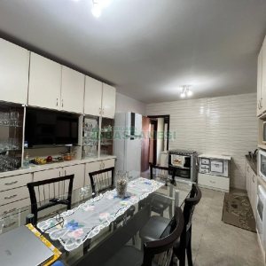 Apartamento com 144m², 3 dormitórios, 2 vagas, no bairro Panazzolo em Caxias do Sul para Alugar