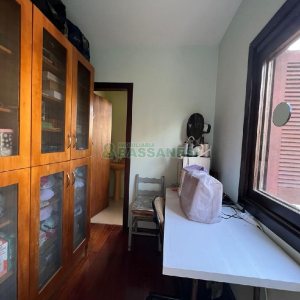 Apartamento com 144m², 3 dormitórios, 2 vagas, no bairro Panazzolo em Caxias do Sul para Alugar