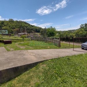 Chácara com 90m², 3 dormitórios, no bairro Parada Cristal em Caxias do Sul para Comprar