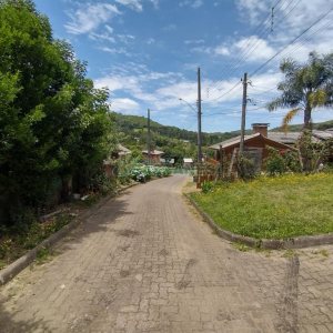 Chácara com 90m², 3 dormitórios, no bairro Parada Cristal em Caxias do Sul para Comprar