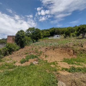 Chácara com 90m², 3 dormitórios, no bairro Parada Cristal em Caxias do Sul para Comprar