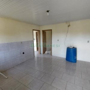 Chácara com 90m², 3 dormitórios, no bairro Parada Cristal em Caxias do Sul para Comprar