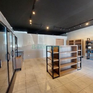 Loja com 64m², no bairro São Ciro em Caxias do Sul para Alugar
