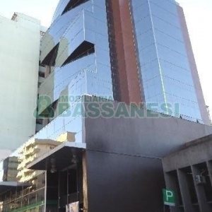 Sala com 60m², no bairro Centro em Caxias do Sul para Alugar