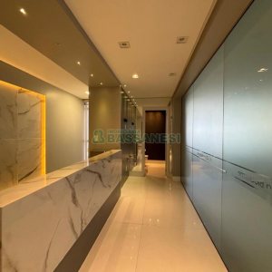 Sala com 60m², no bairro Centro em Caxias do Sul para Alugar