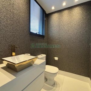 Sala com 60m², no bairro Centro em Caxias do Sul para Alugar