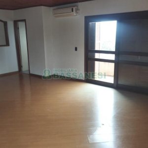 Casa com 200m², 3 dormitórios, no bairro São Leopoldo em Caxias do Sul para Alugar