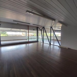 Pavilhão com 1600m², no bairro Bela Vista em Caxias do Sul para Alugar