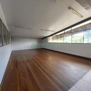 Pavilhão com 1600m², no bairro Bela Vista em Caxias do Sul para Alugar