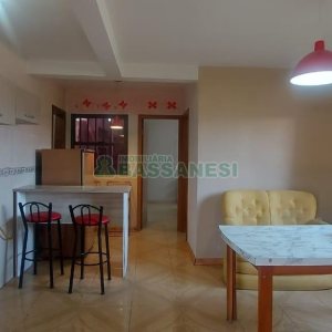 Casa com 100m², 3 dormitórios, 1 vaga, no bairro Kayser em Caxias do Sul para Alugar