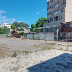 Terreno com 850m², no bairro Santa Lúcia em Caxias do Sul para Alugar