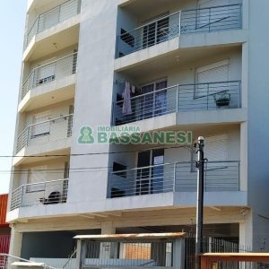 Apartamento com 54m², 2 dormitórios, 1 vaga, no bairro Santa Catarina em Caxias do Sul para Alugar