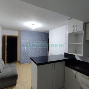 Apartamento com 54m², 2 dormitórios, 1 vaga, no bairro Santa Catarina em Caxias do Sul para Alugar