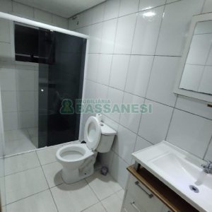 Apartamento com 54m², 2 dormitórios, 1 vaga, no bairro Santa Catarina em Caxias do Sul para Alugar