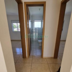 Apartamento com 64m², 2 dormitórios, 1 vaga, no bairro Nossa Senhora das Graças em Caxias do Sul para Alugar