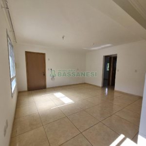 Apartamento com 64m², 2 dormitórios, 1 vaga, no bairro Nossa Senhora das Graças em Caxias do Sul para Alugar