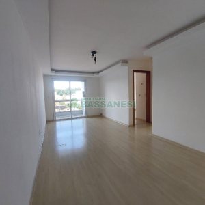 Apartamento com 70m², 2 dormitórios, 1 vaga, no bairro Santa Catarina em Caxias do Sul para Alugar