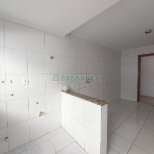 Apartamento com 70m², 2 dormitórios, 1 vaga, no bairro Santa Catarina em Caxias do Sul para Alugar